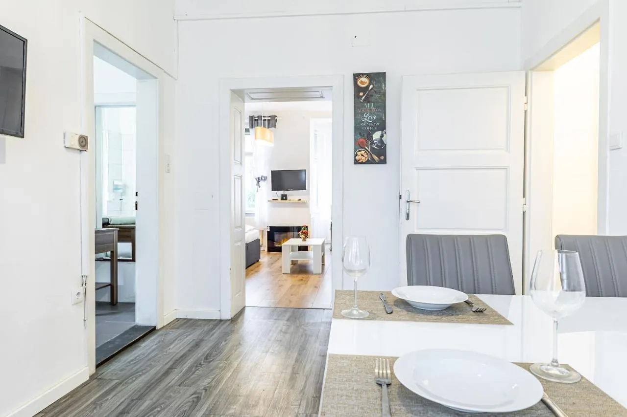 Christiano Apartments - Villa Schoenbrunn Vienna