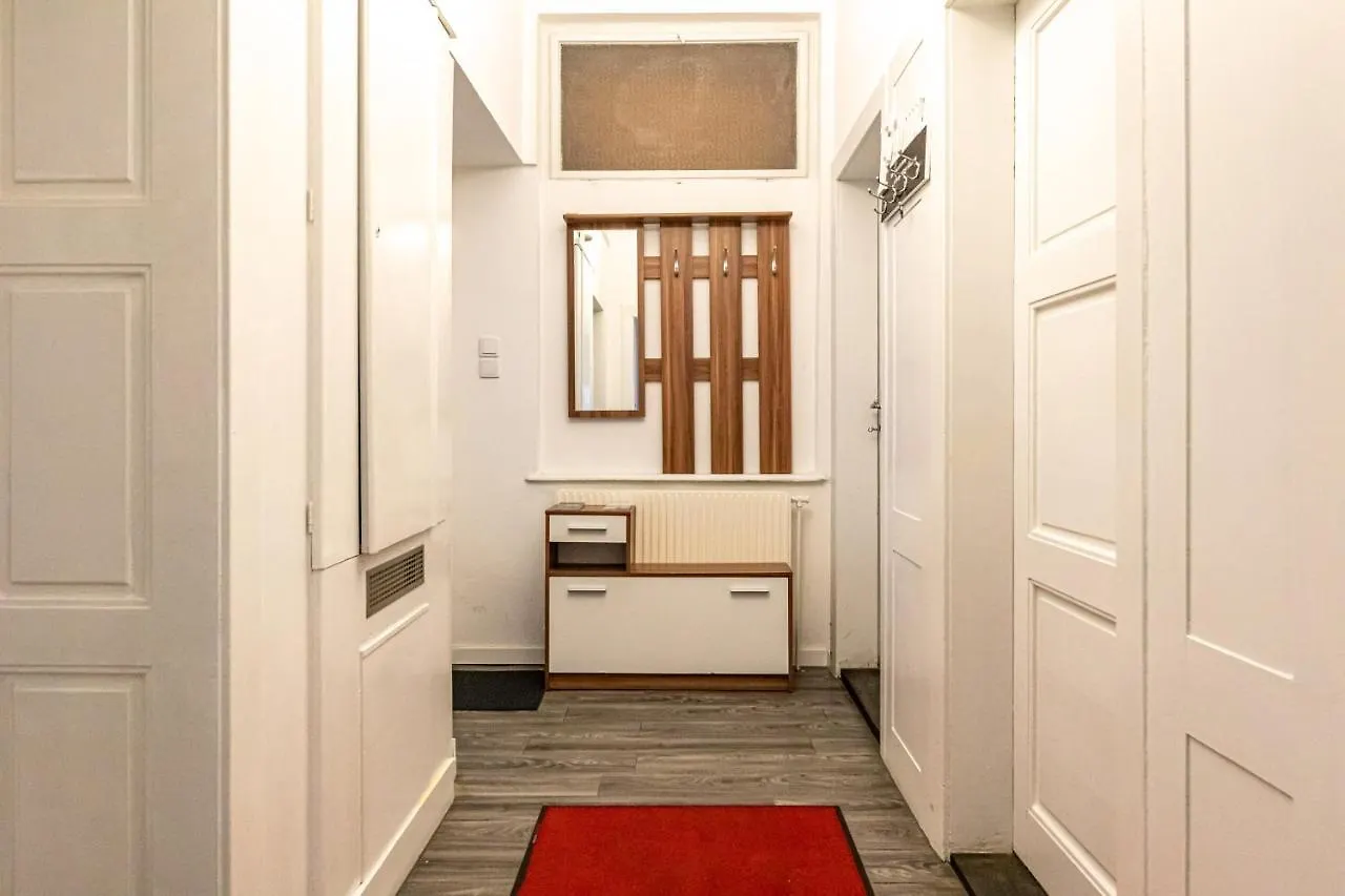 Christiano Apartments - Villa Schoenbrunn Vienna 0*,  Austria