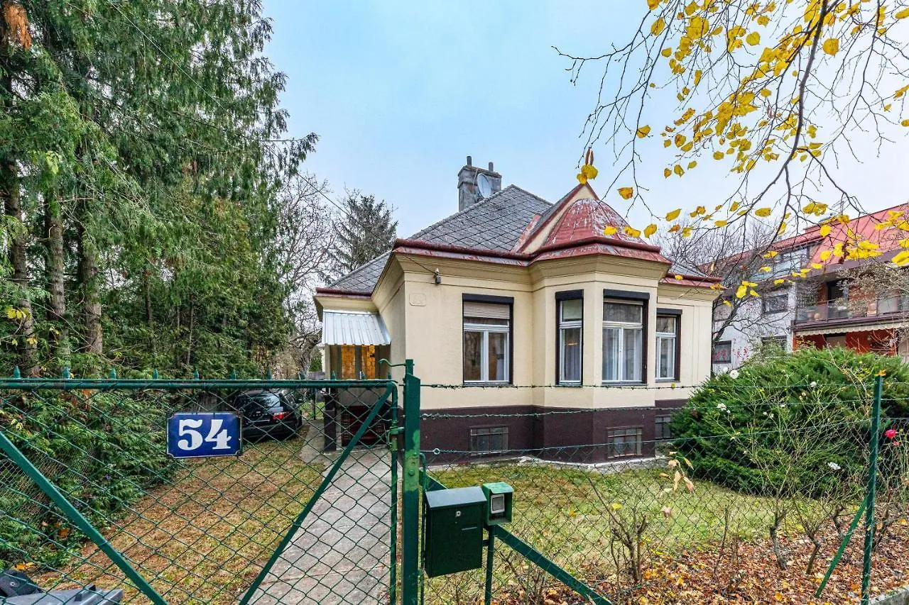 Christiano Apartments - Villa Schoenbrunn Vienna Austria