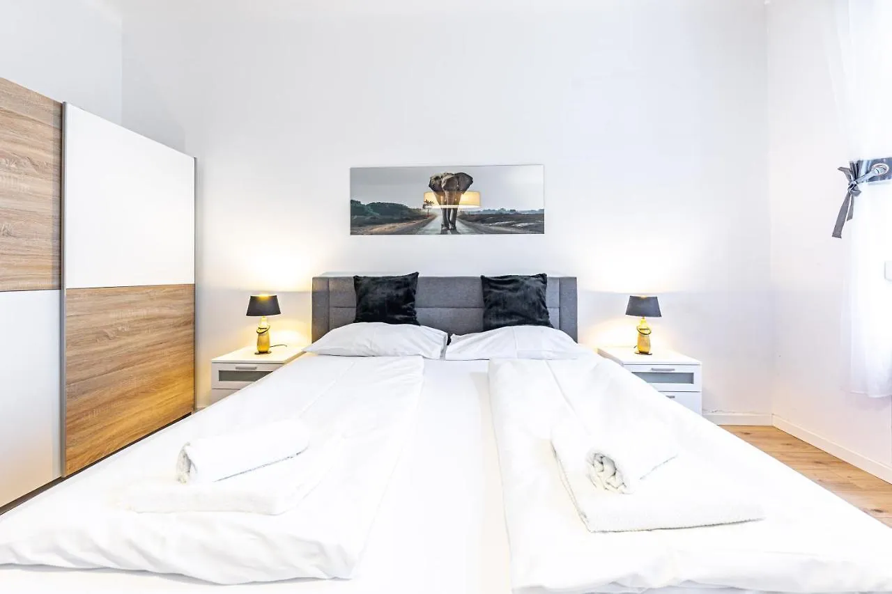 Christiano Apartments - Villa Schoenbrunn Vienna