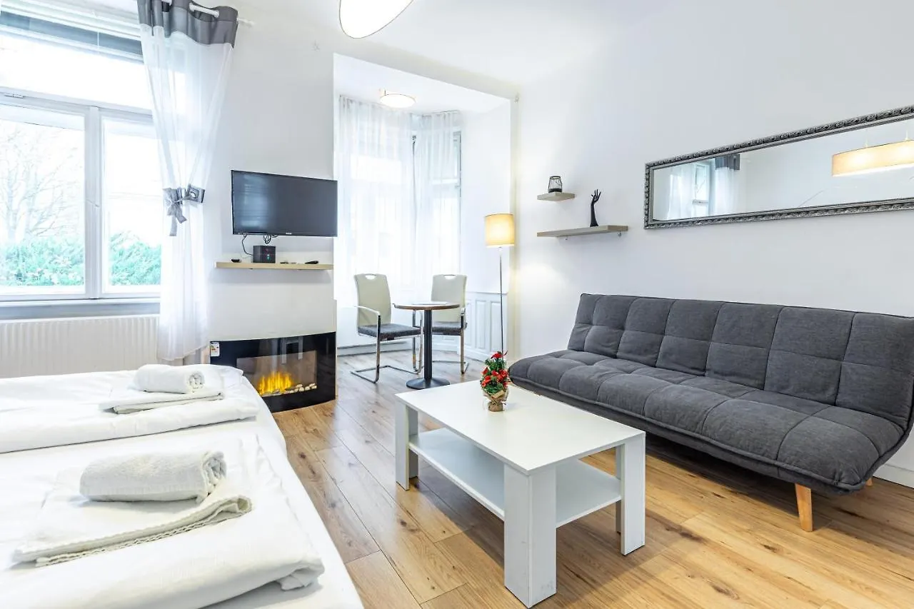 Christiano Apartments - Villa Schoenbrunn Vienna