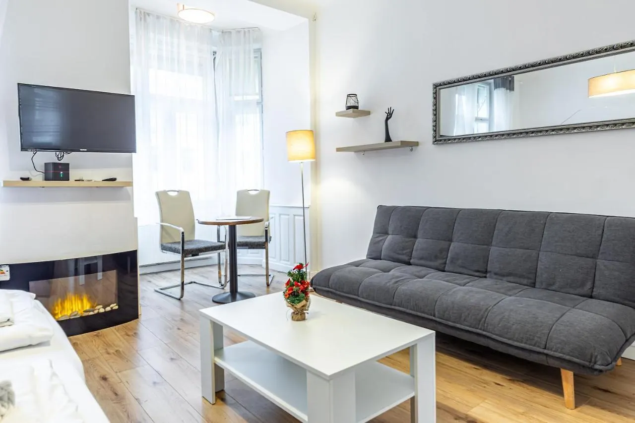 Christiano Apartments - Villa Schoenbrunn Vienna Austria